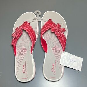 New Clarks Cloudsteppers 11 Womens BrinKley Flora RED Flip Flop Sandals